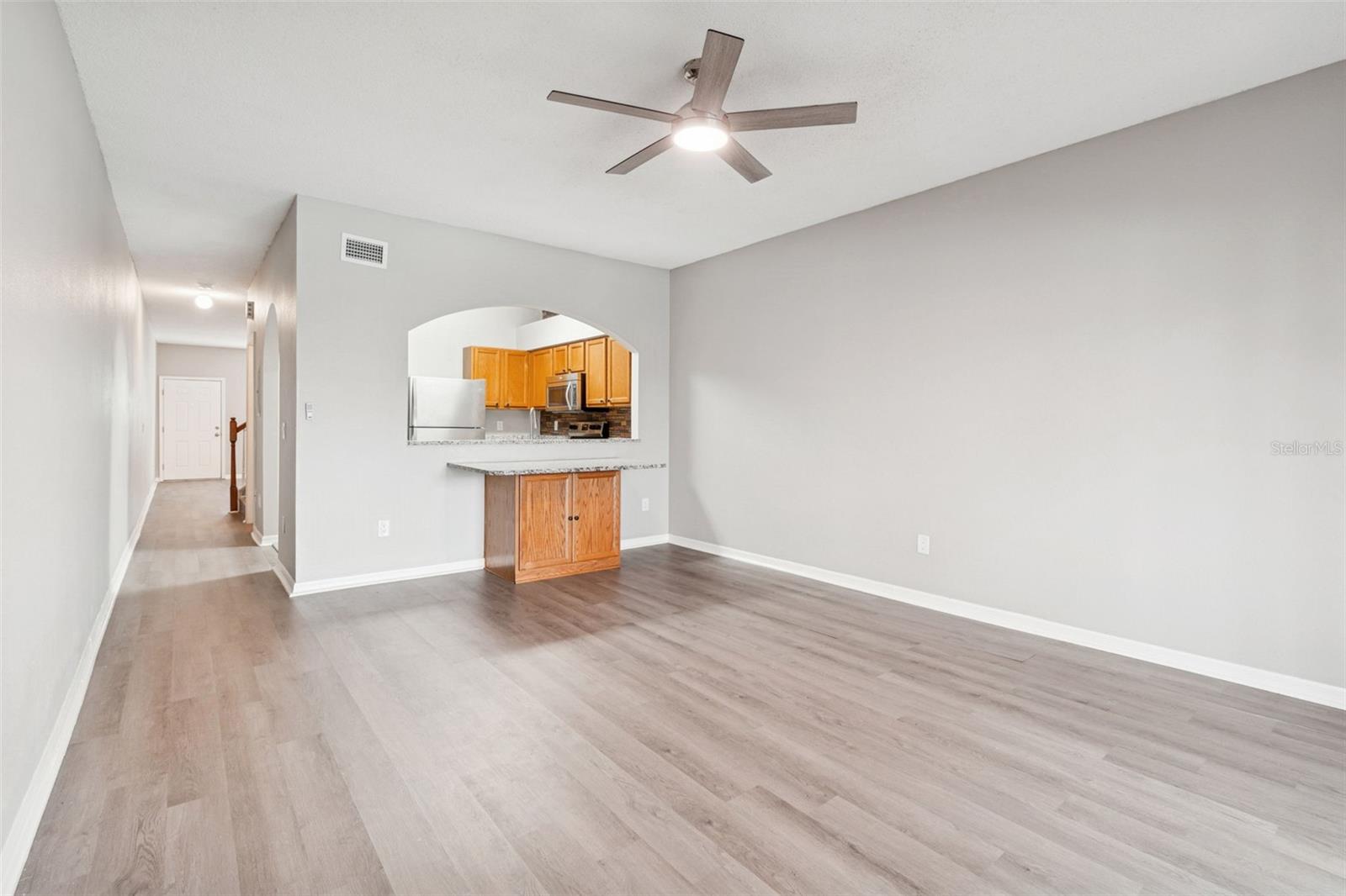 Image 15 of 59 For 18214 Paradise Point Drive