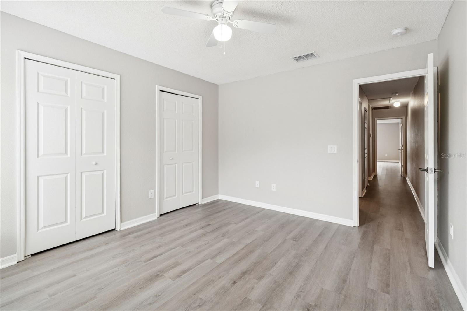 Image 25 of 59 For 18214 Paradise Point Drive