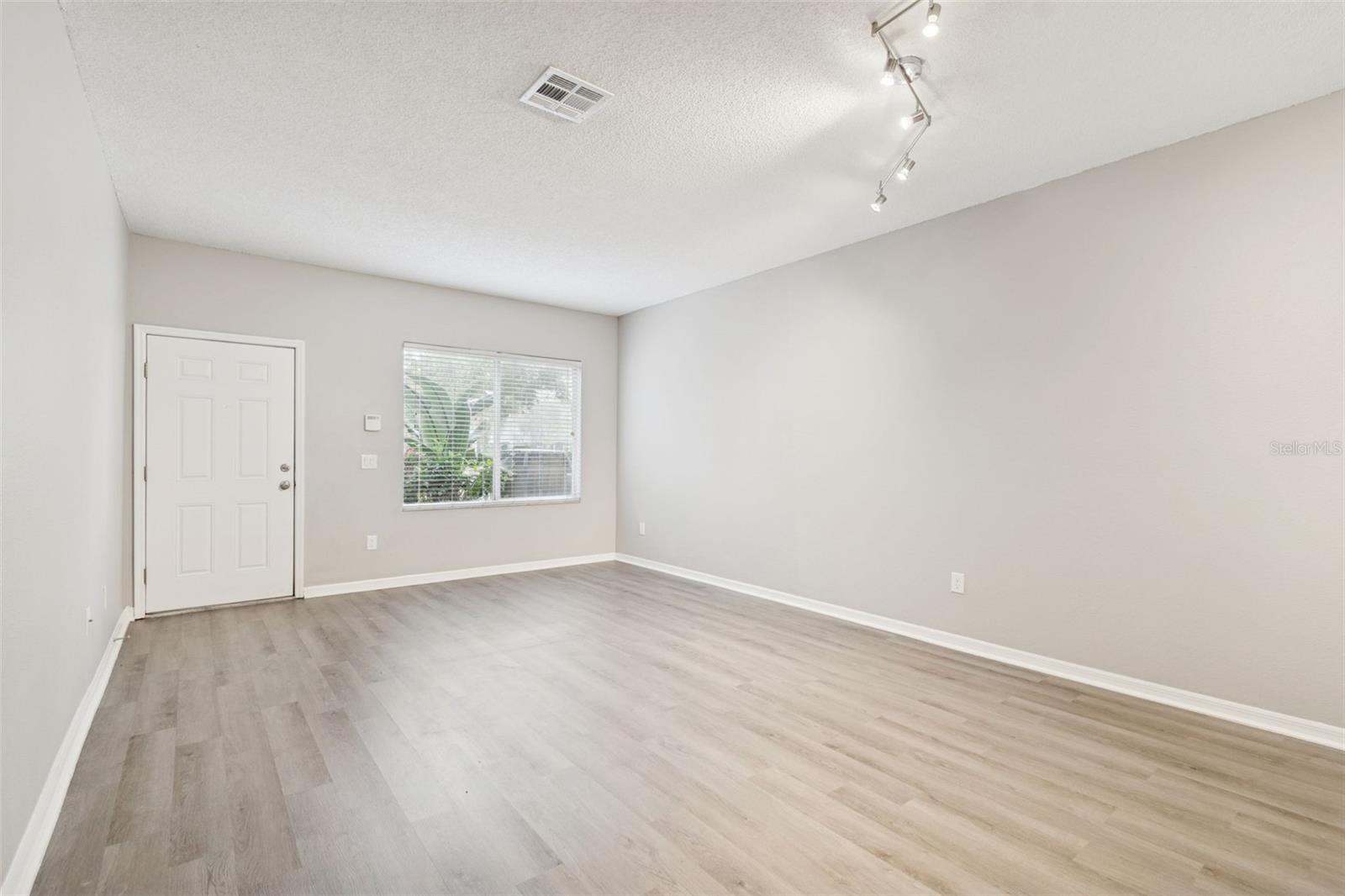 Image 8 of 59 For 18214 Paradise Point Drive