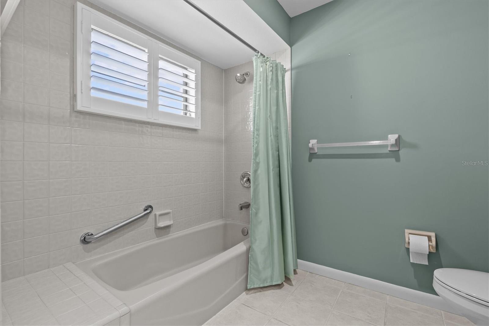 Image 28 of 57 For 1127 Royal Troon Court