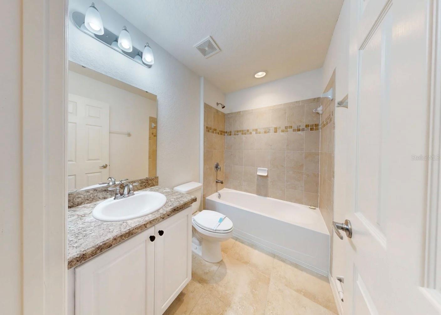 Image 31 of 40 For 7211 Merlot Sienna Avenue