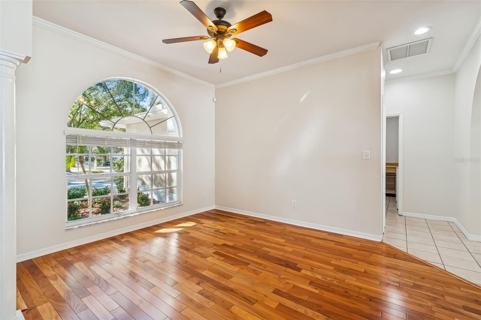 Image 13 of 61 For 9334 Hampshire Park Drive