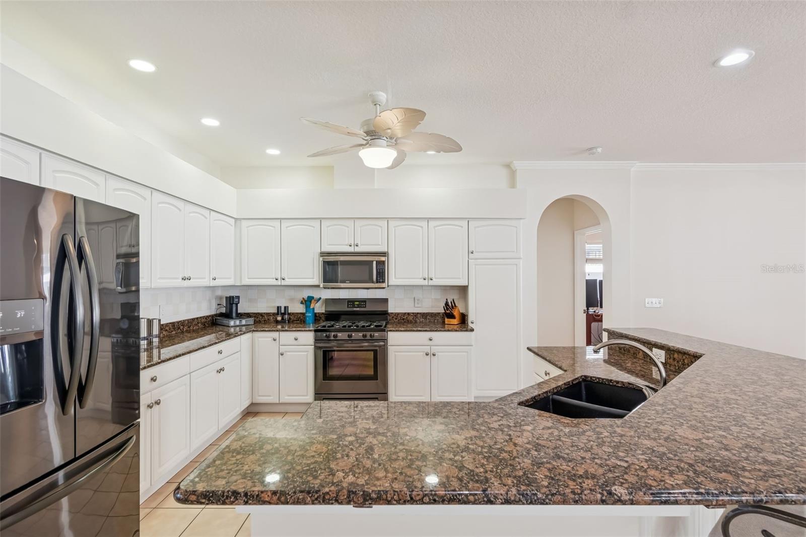 Image 20 of 61 For 9334 Hampshire Park Drive