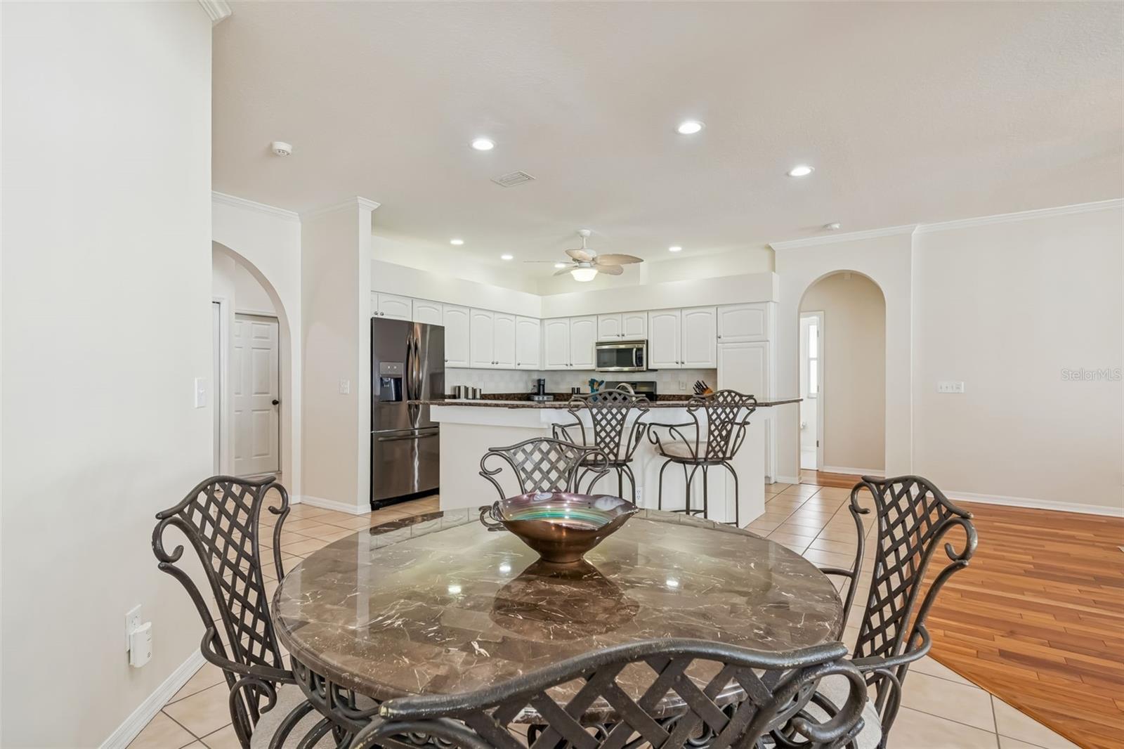 Image 22 of 61 For 9334 Hampshire Park Drive