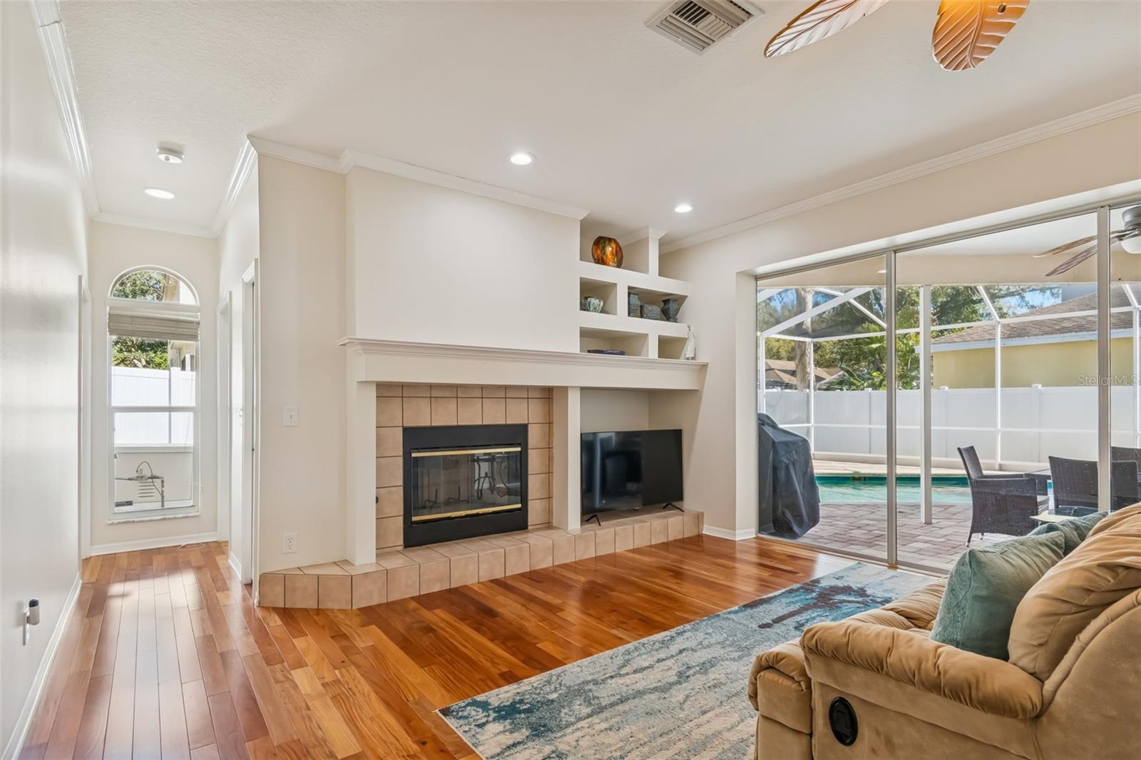 Image 3 of 61 For 9334 Hampshire Park Drive