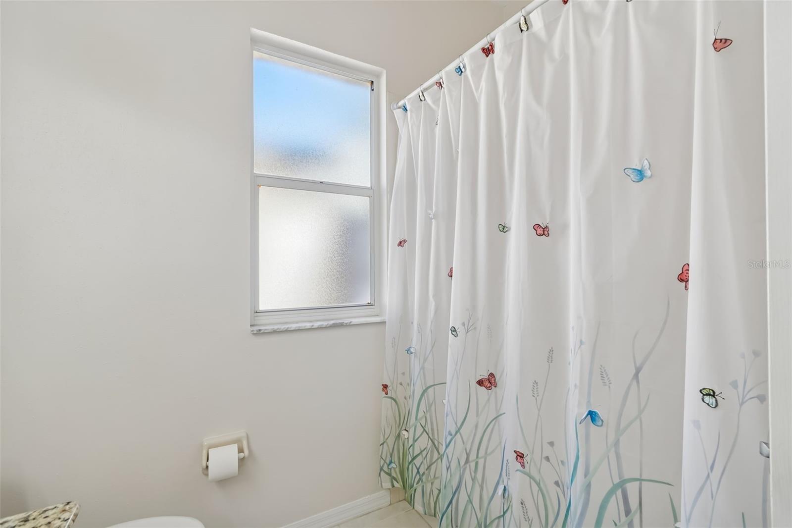 Image 35 of 61 For 9334 Hampshire Park Drive