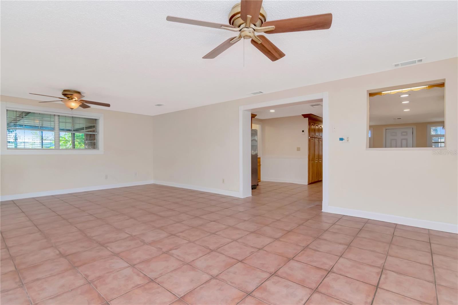 Image 19 of 48 For 7124 Cypress Knoll Drive