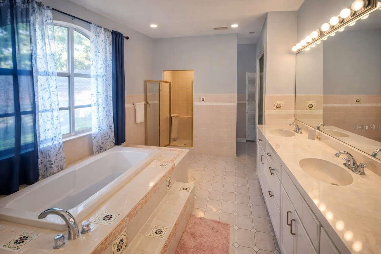 Image 12 of 13 For 5116 122nd Avenue