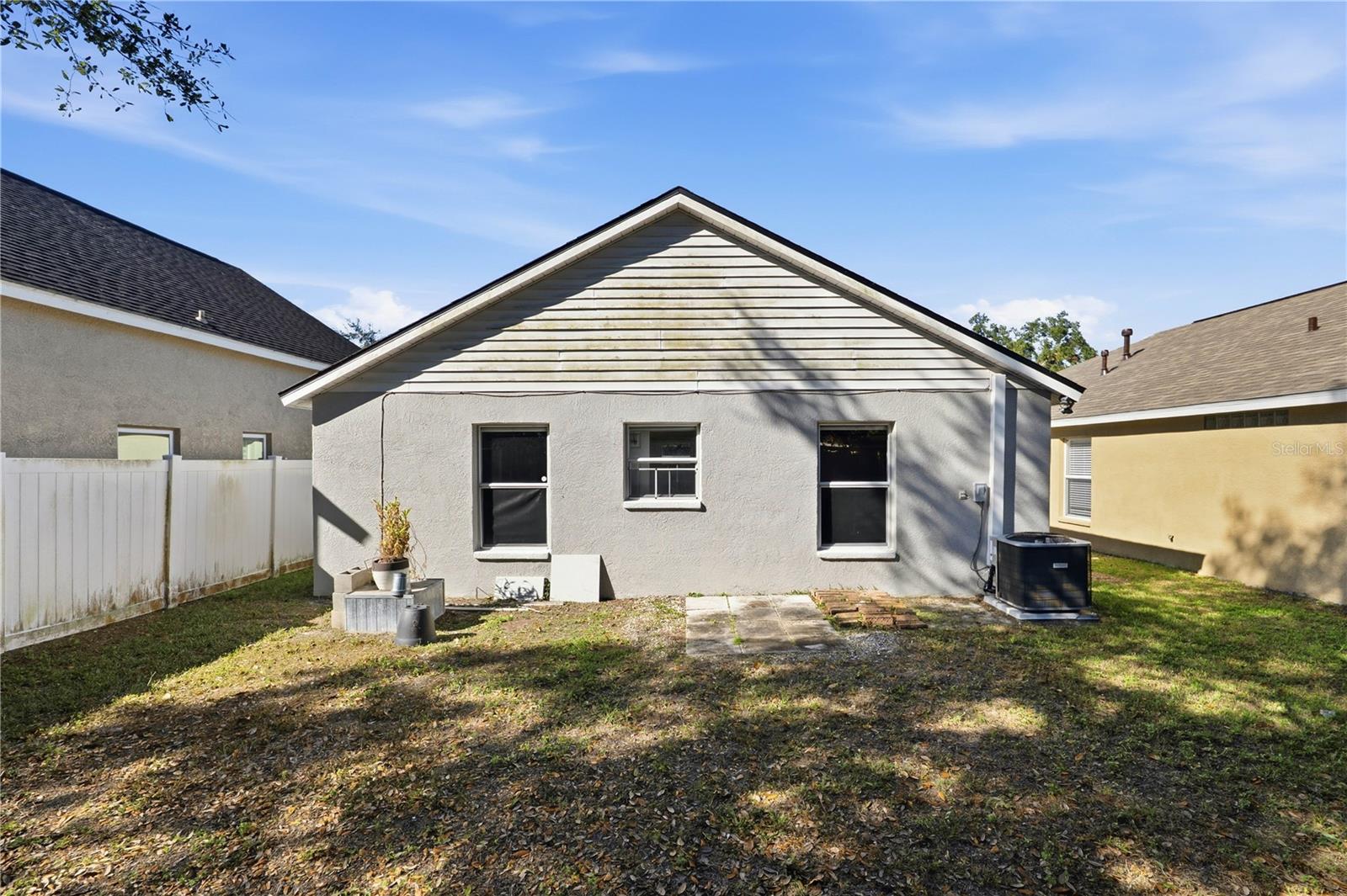 Image 21 of 29 For 6614 Northhaven Court