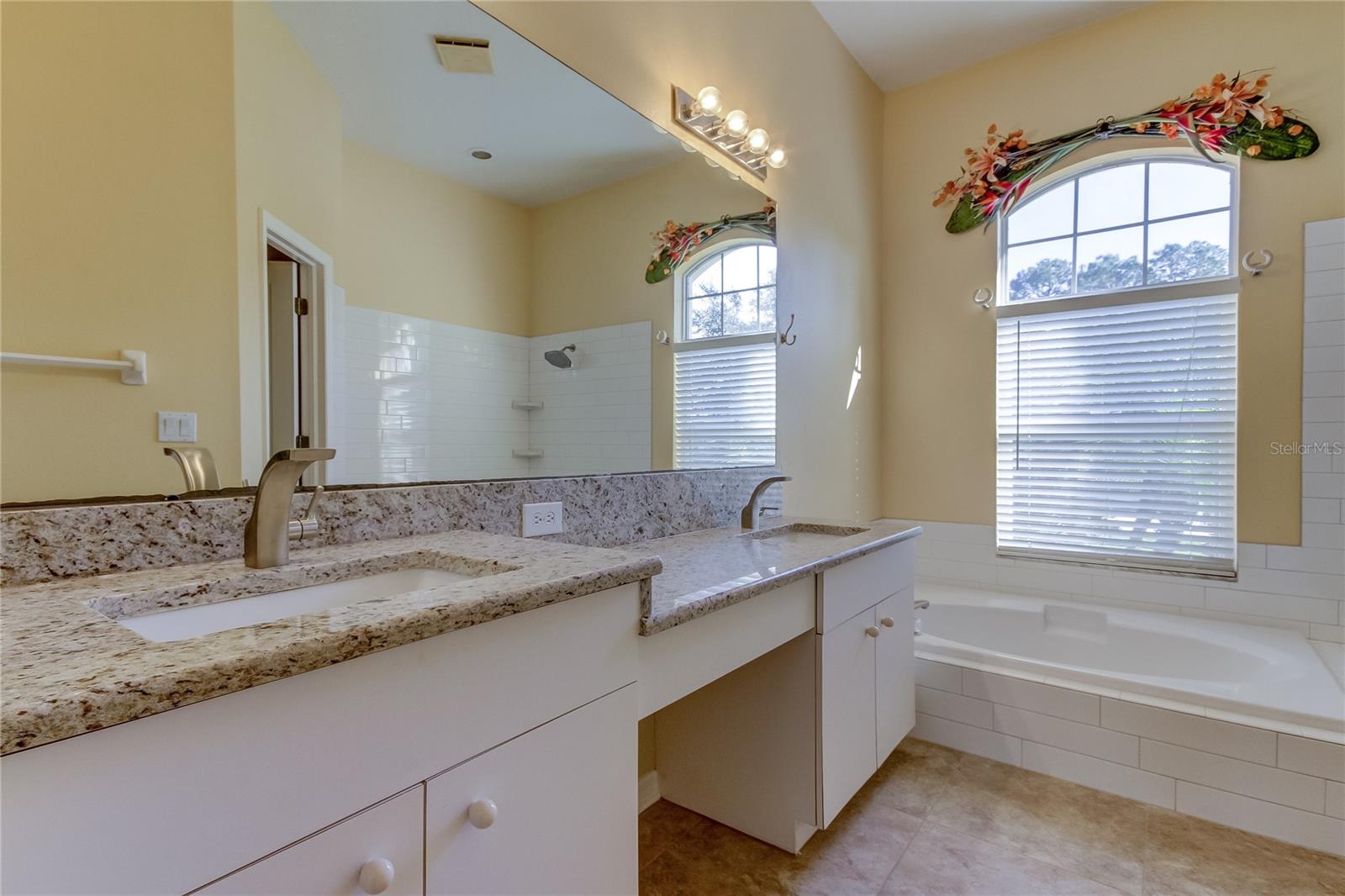 Image 46 of 71 For 3773 Pendlebury Drive