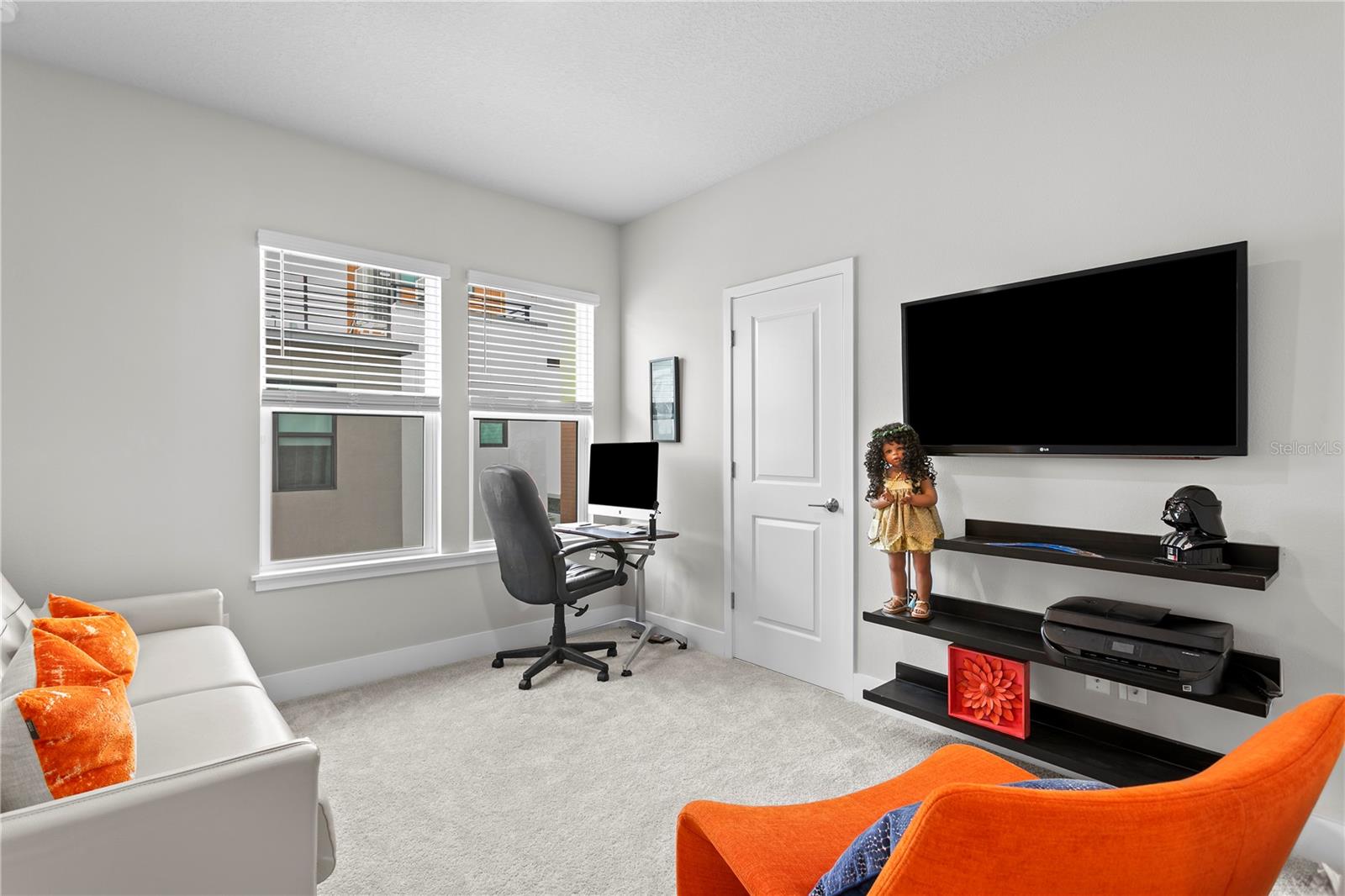 Listing photo id 17 for 2511 Grady Avenue 17