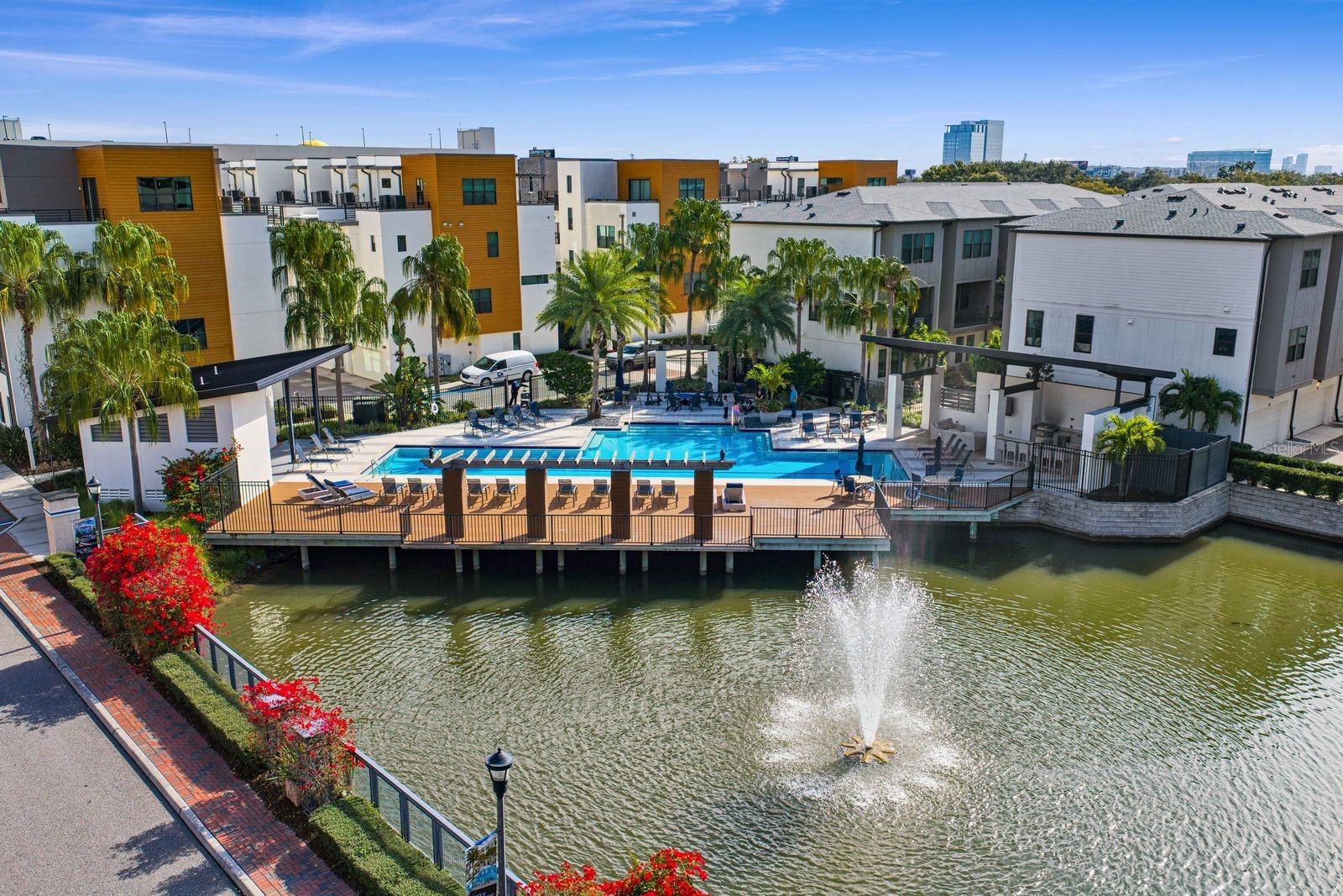 Listing photo id 0 for 2511 Grady Avenue 17