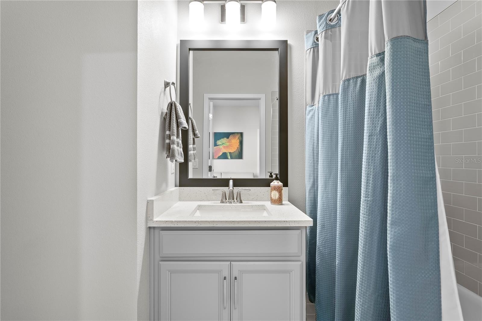 Listing photo id 19 for 2511 Grady Avenue 17