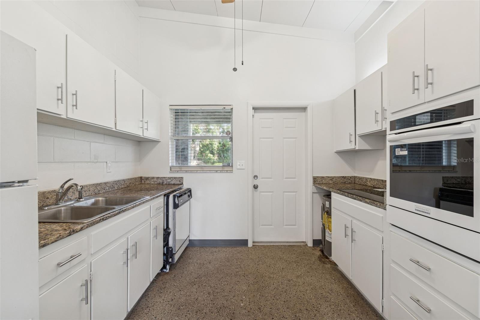 Image 9 of 30 For 8415-8417 47th Street