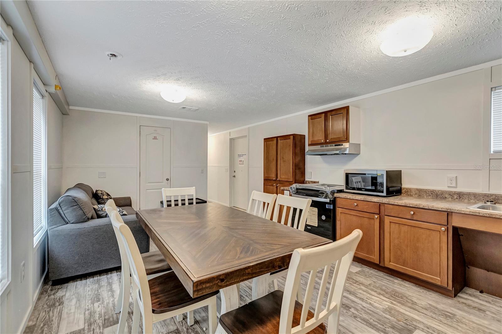 Image 17 of 38 For 9859 Sunny Day Court