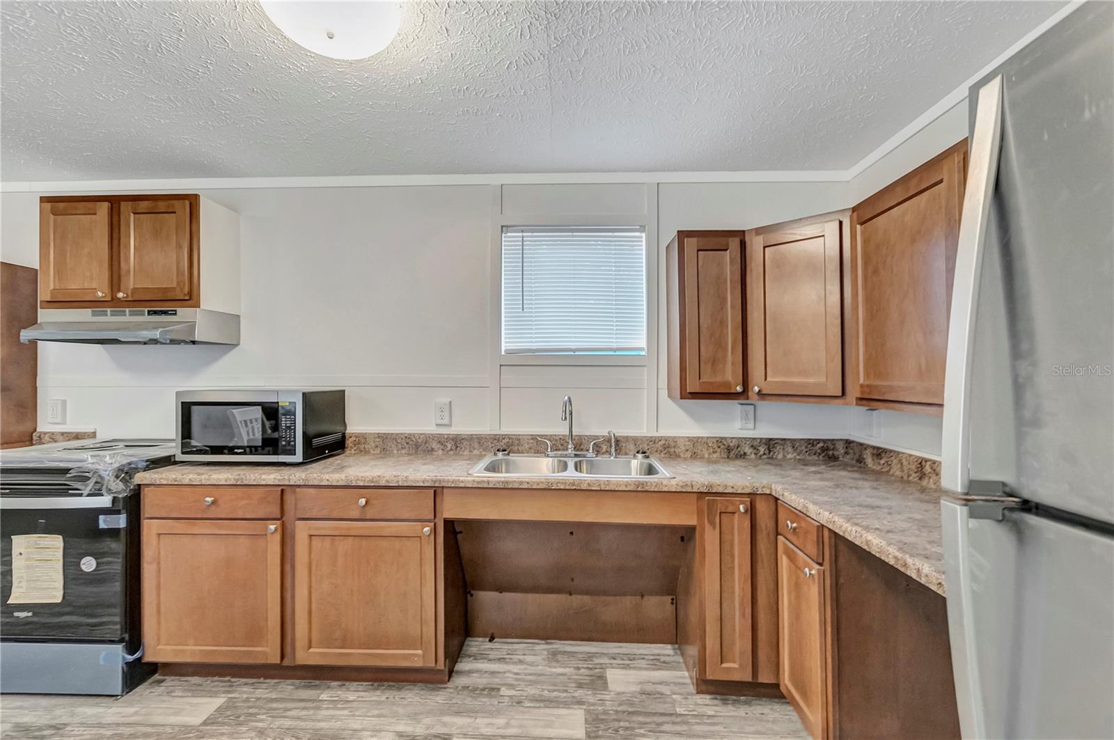 Image 19 of 38 For 9859 Sunny Day Court