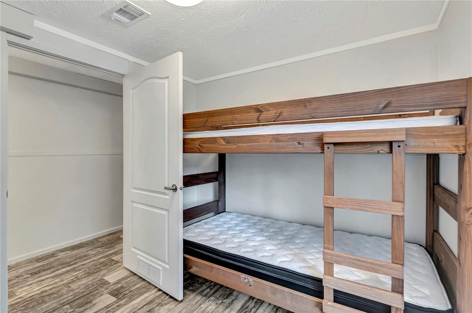 Image 24 of 38 For 9859 Sunny Day Court