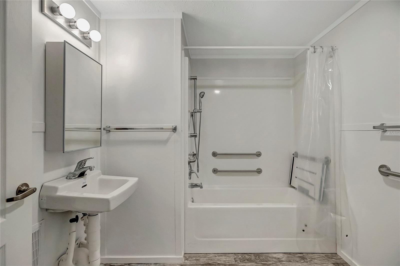 Image 26 of 38 For 9859 Sunny Day Court