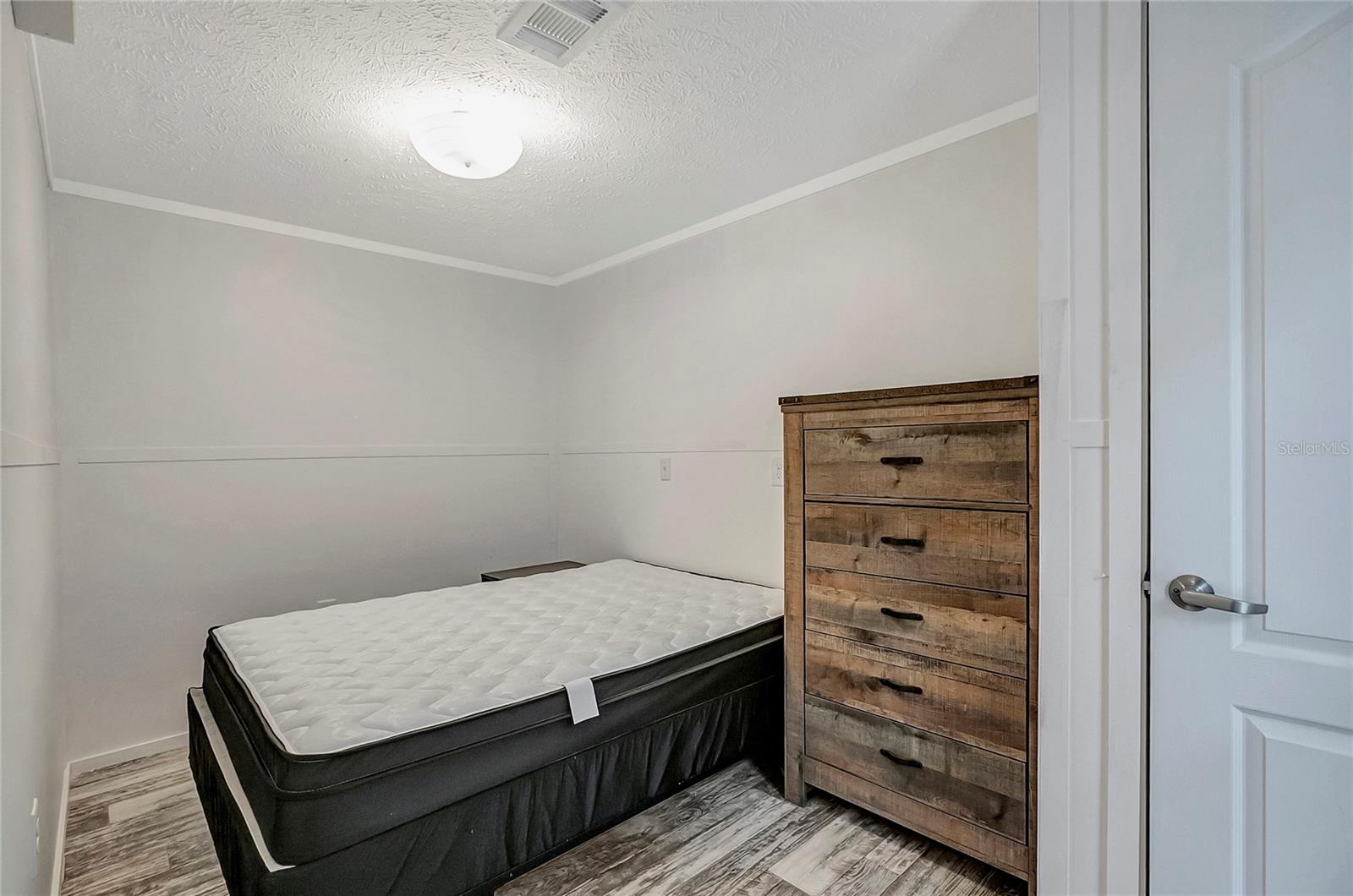 Image 27 of 38 For 9859 Sunny Day Court