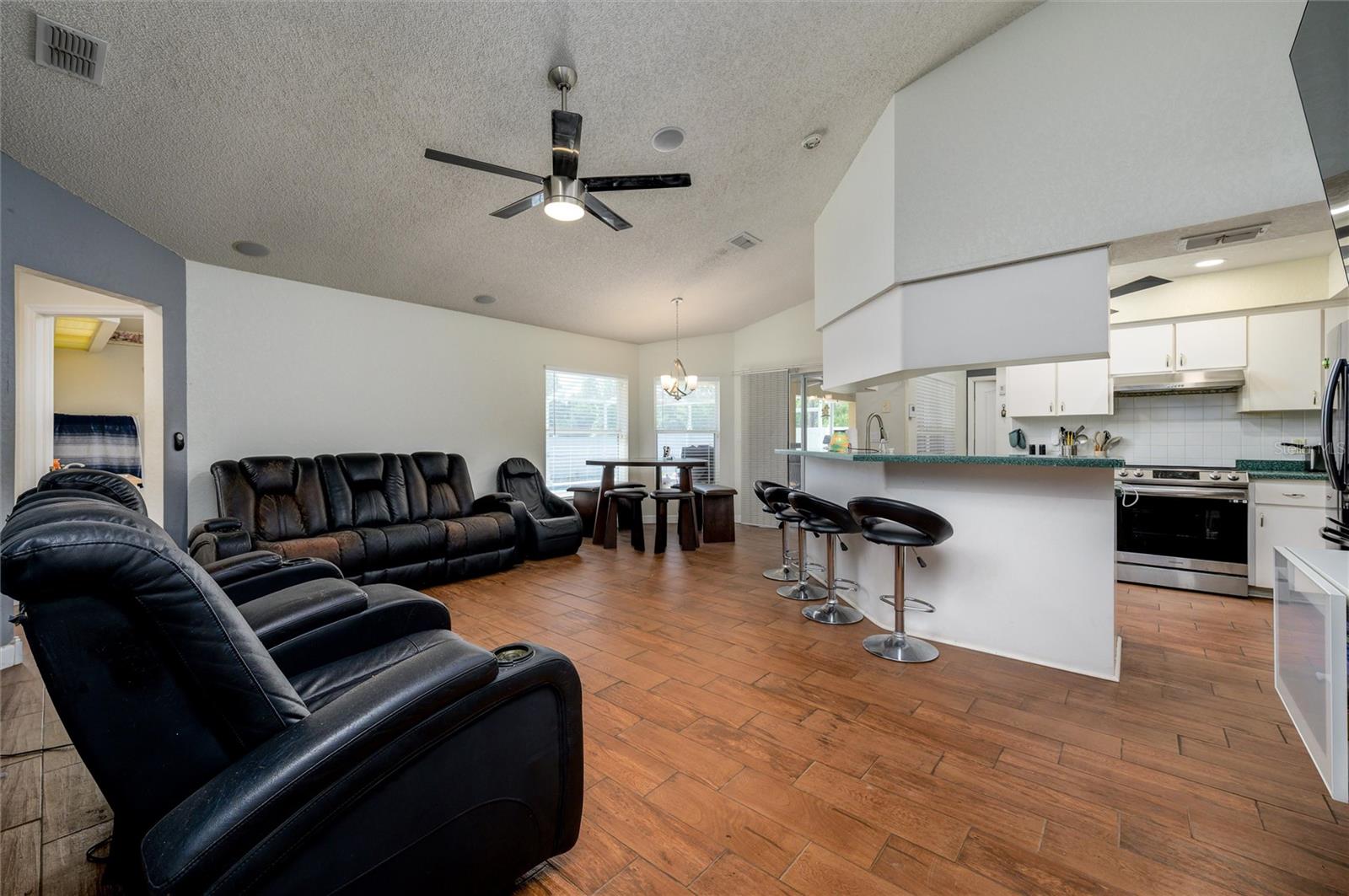 Image 10 of 36 For 10149 Briar Circle