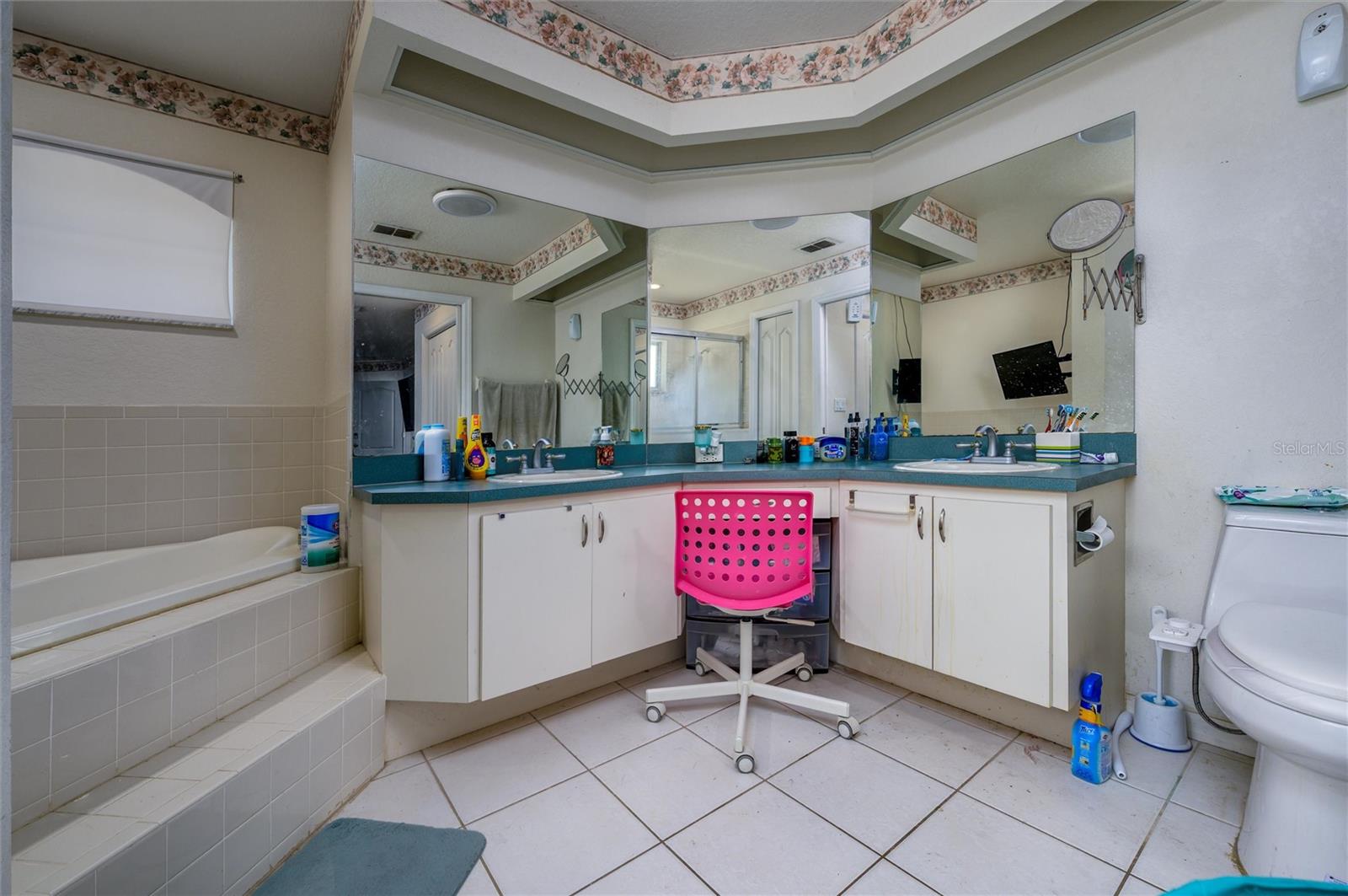 Image 16 of 36 For 10149 Briar Circle