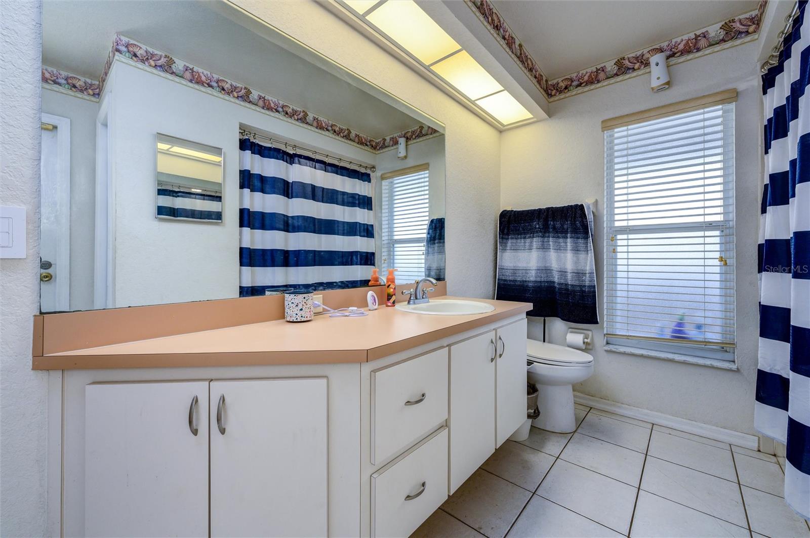 Image 20 of 36 For 10149 Briar Circle