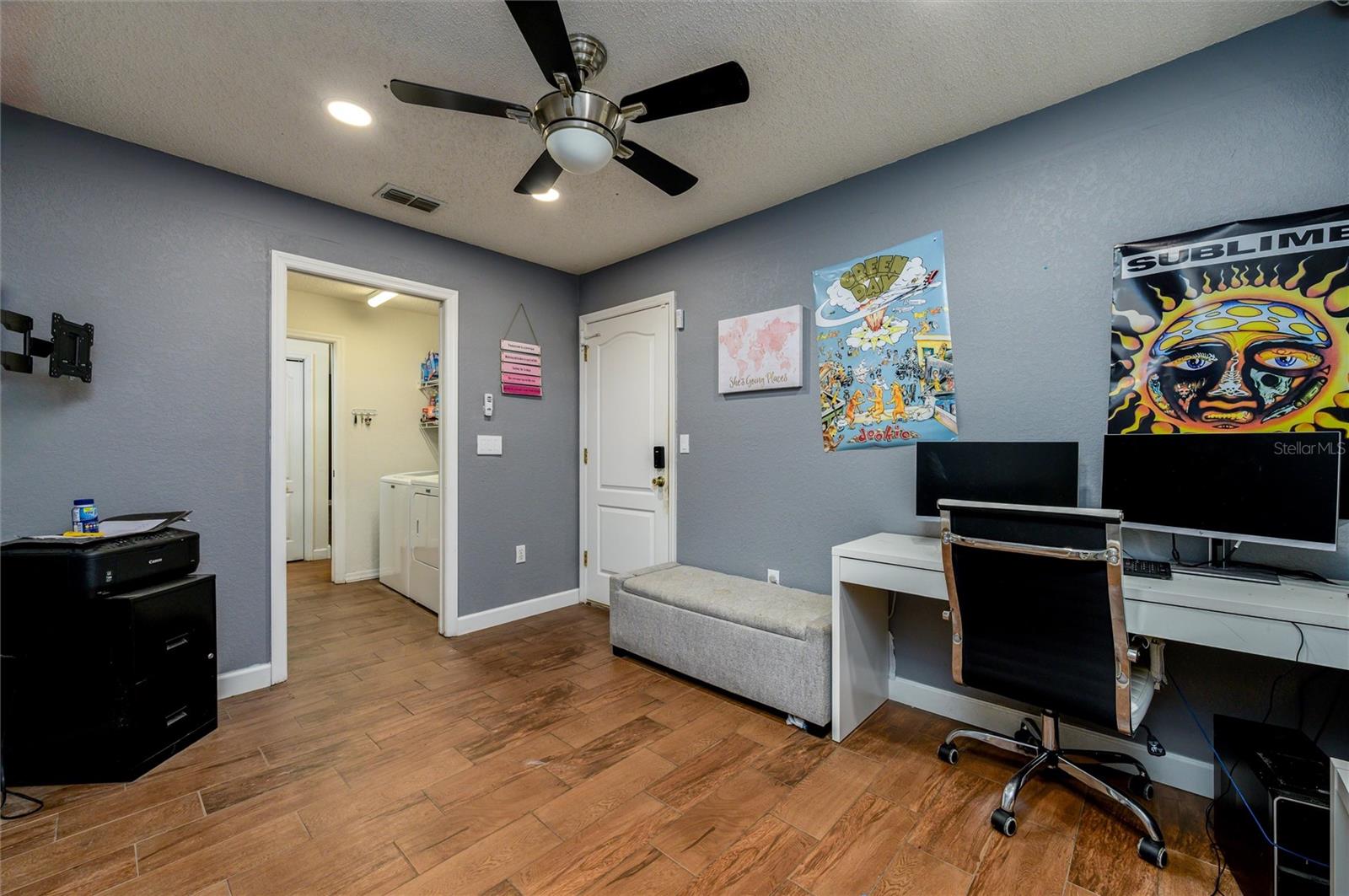 Image 27 of 36 For 10149 Briar Circle