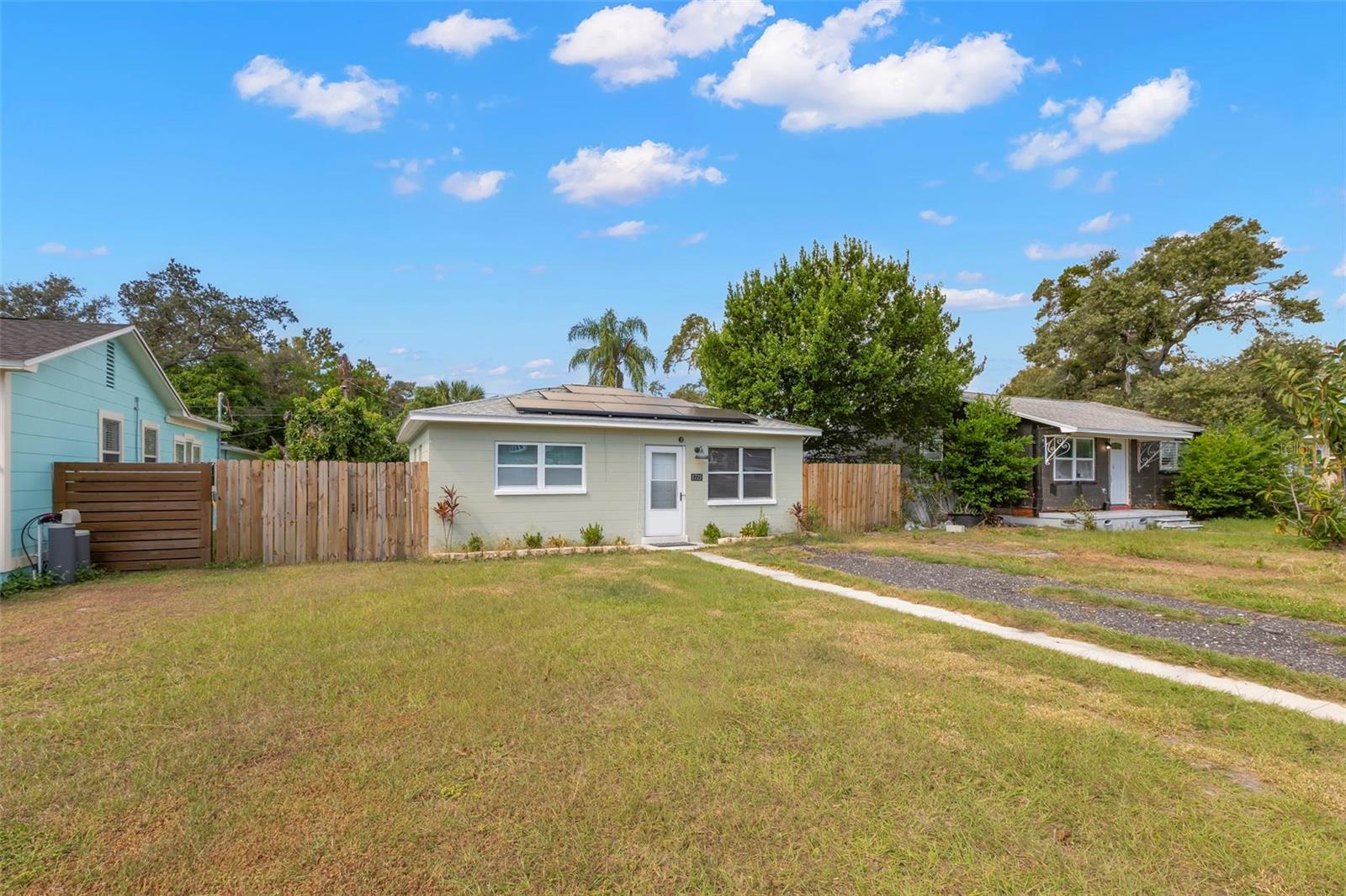 Image 3 of 21 For 1721 41st Street S