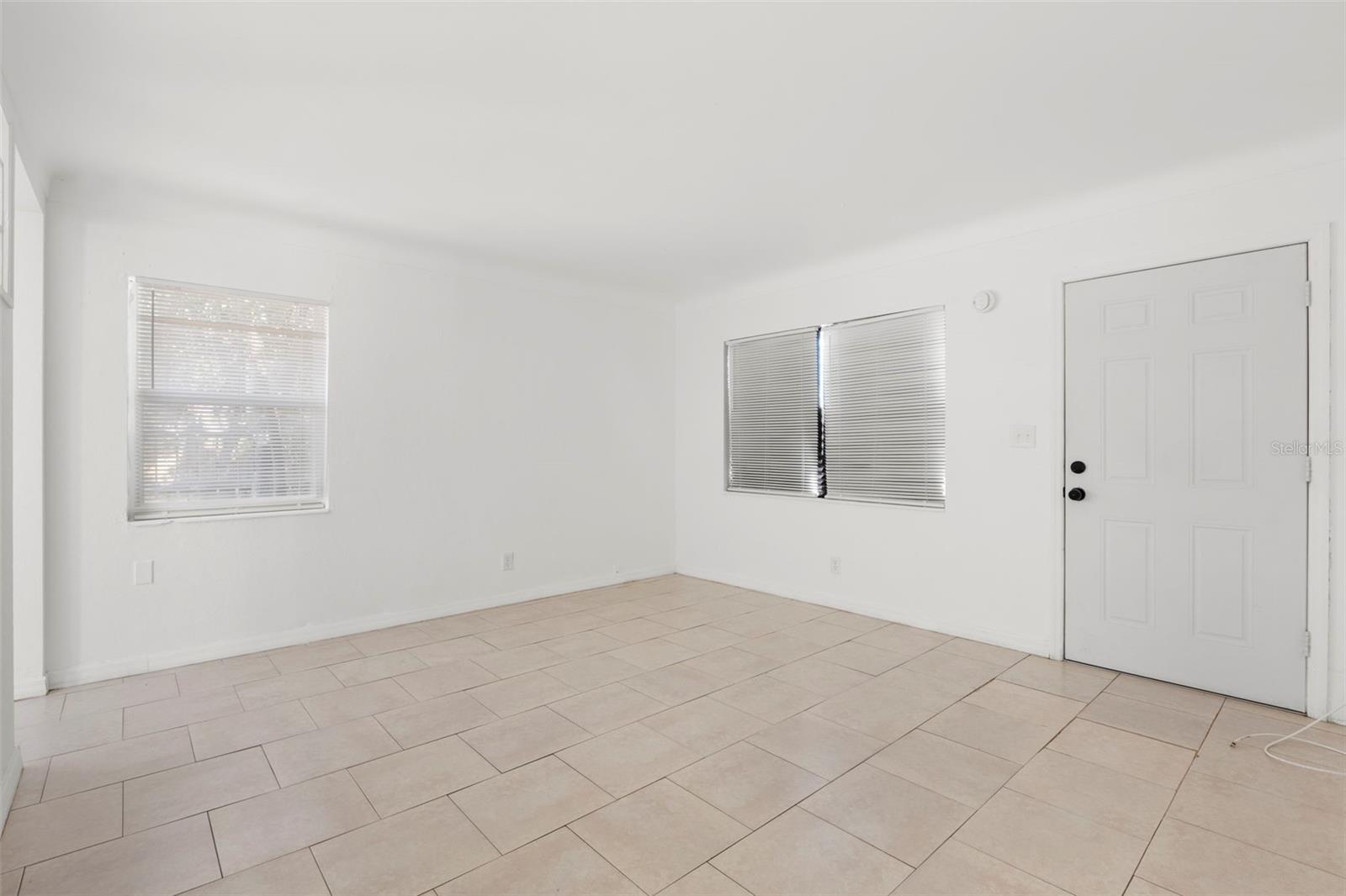 Image 4 of 21 For 1721 41st Street S