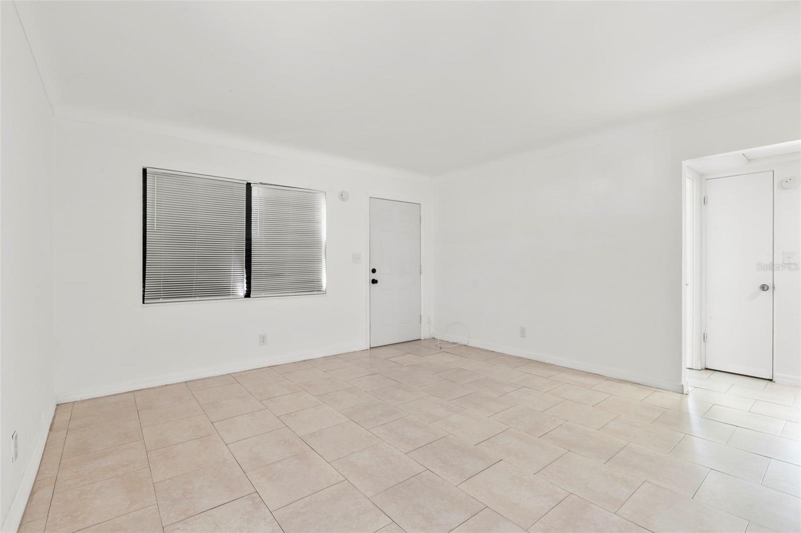 Image 5 of 21 For 1721 41st Street S