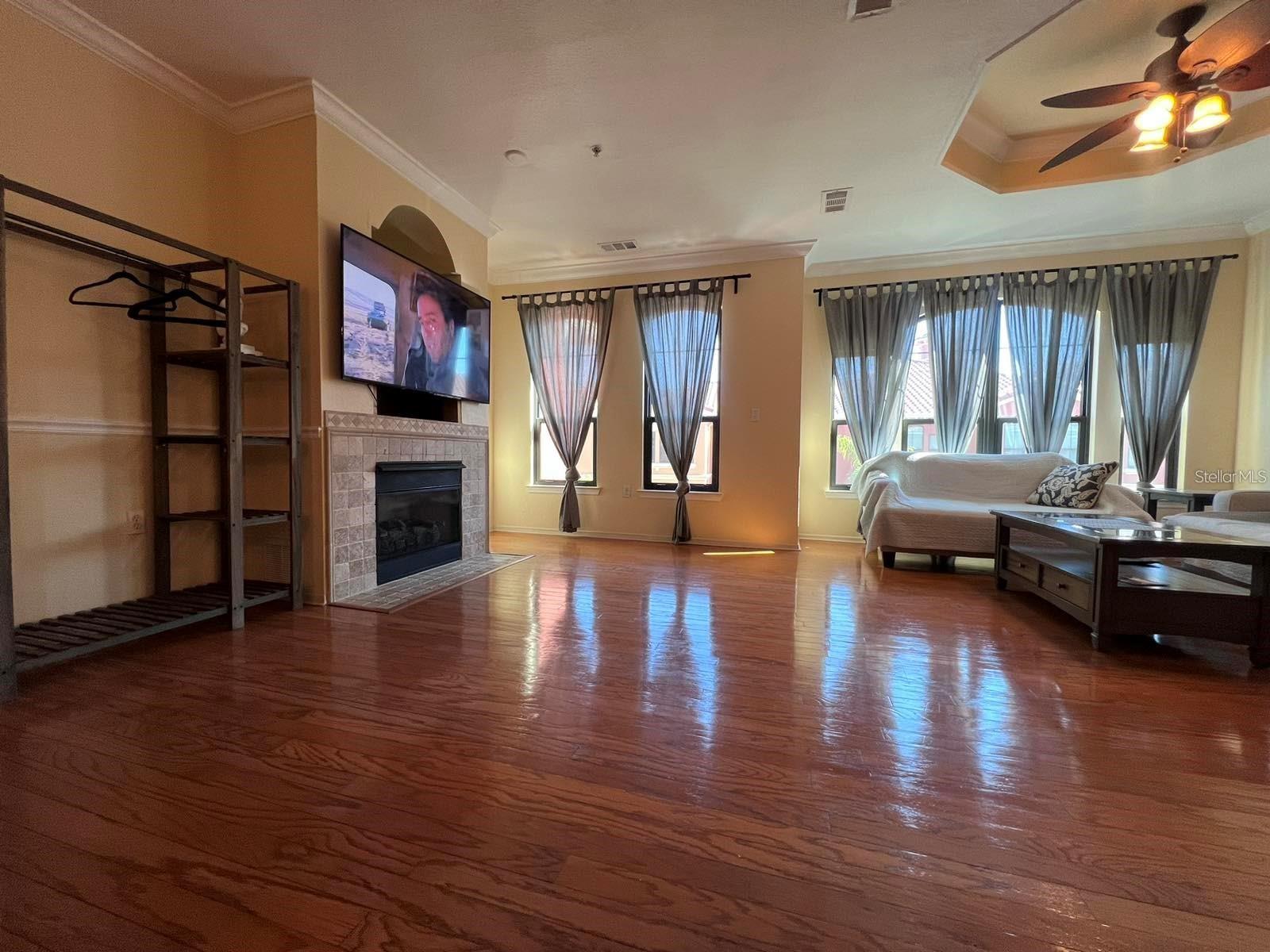 Image 4 of 29 For 2730 Via Tivoli 332b