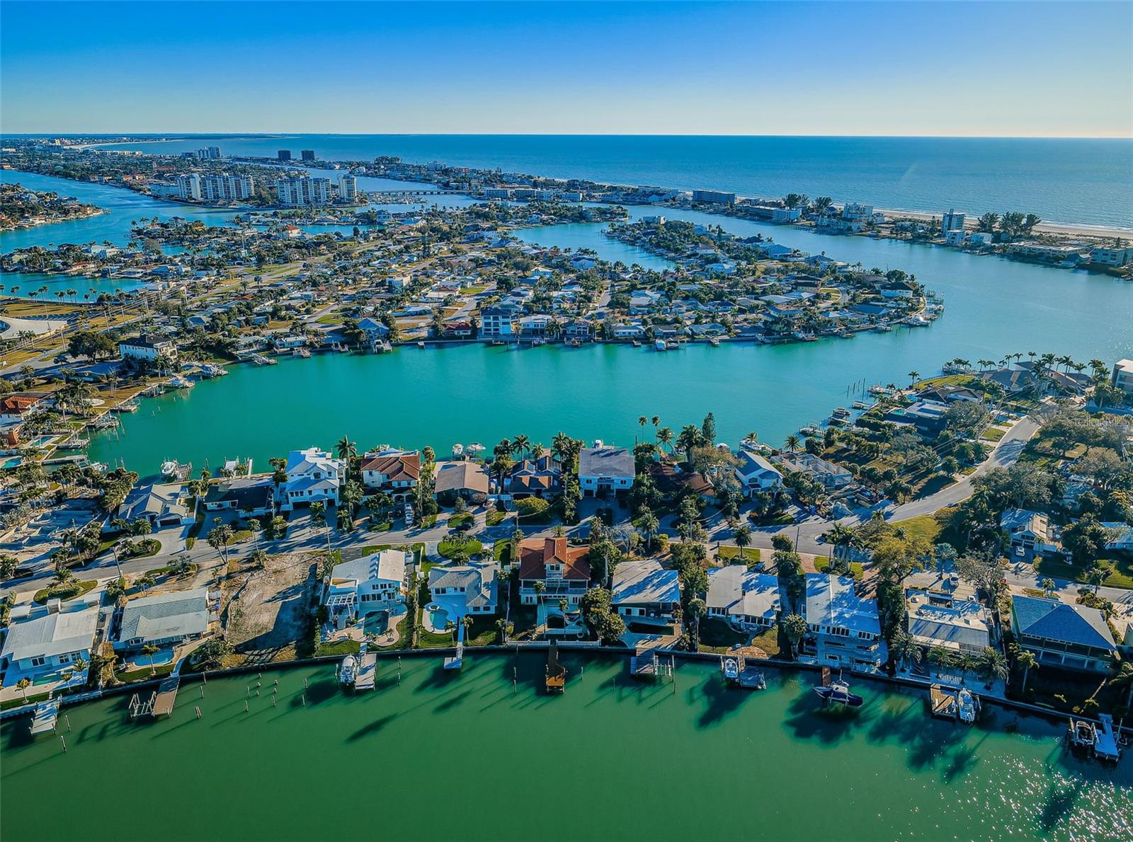 Image 10 of 71 For 30 Dolphin Drive