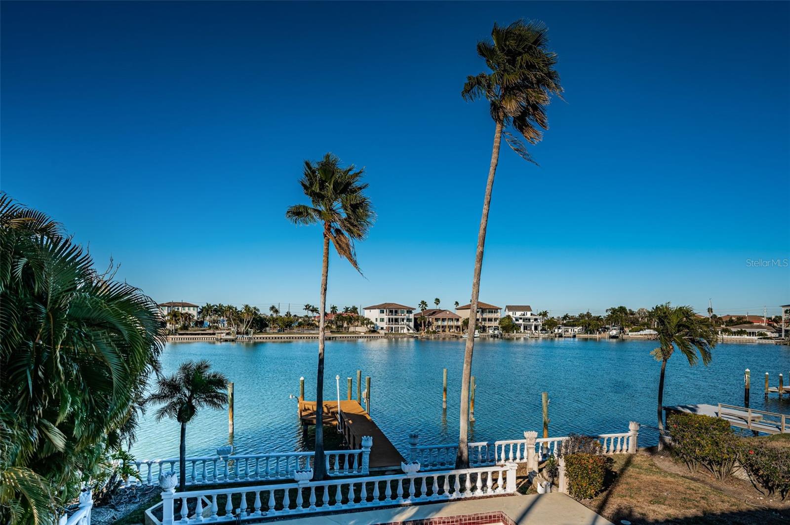 Image 47 of 71 For 30 Dolphin Drive