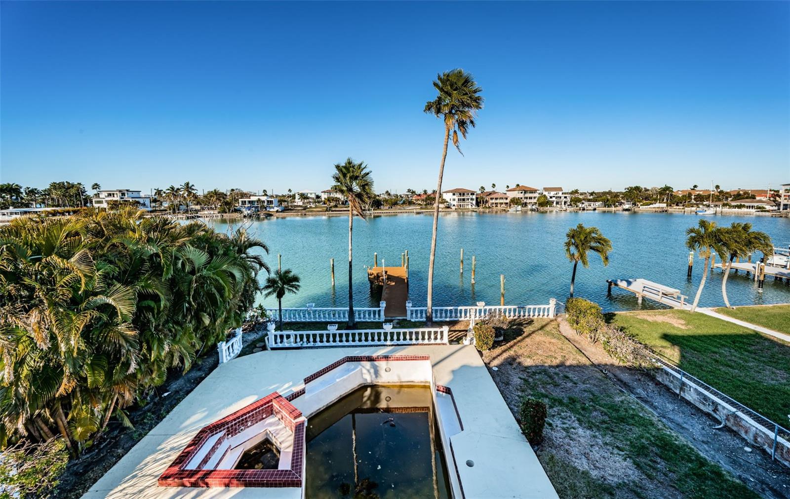 Image 55 of 71 For 30 Dolphin Drive