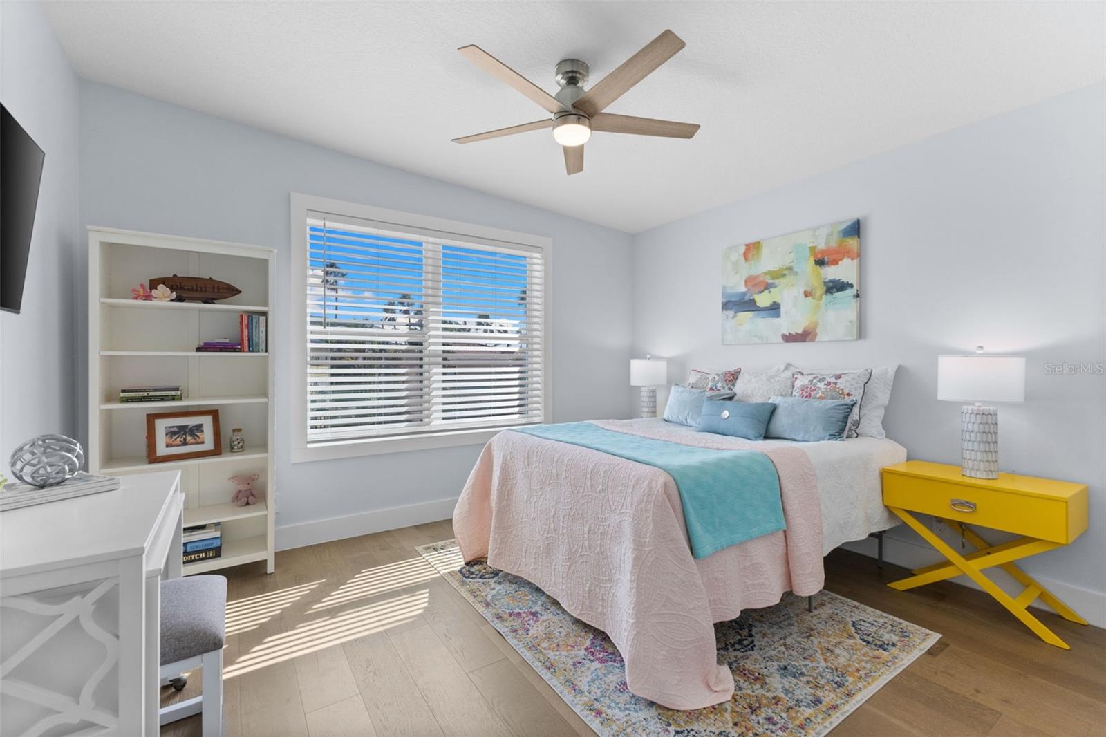 Listing photo id 33 for 850 Bay Point Drive