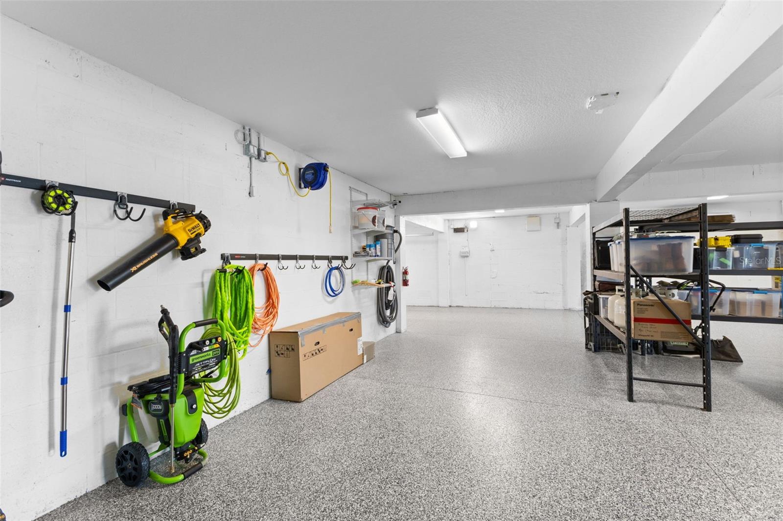 Listing photo id 45 for 850 Bay Point Drive