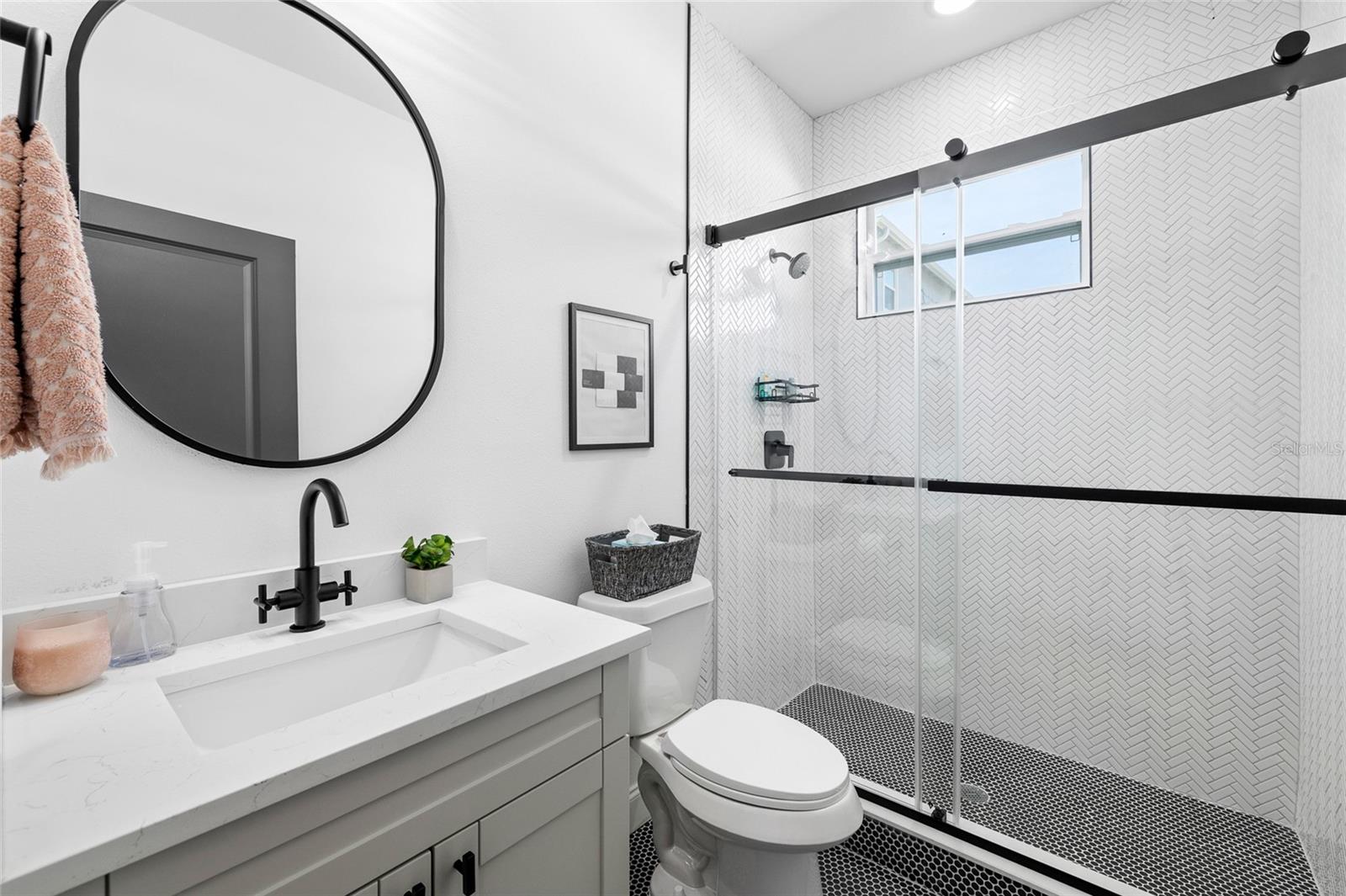 Image 27 of 33 For 6103 River Terrace