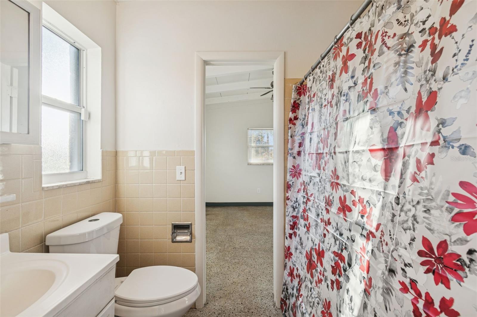 Image 17 of 42 For 8415-8417 47th Street