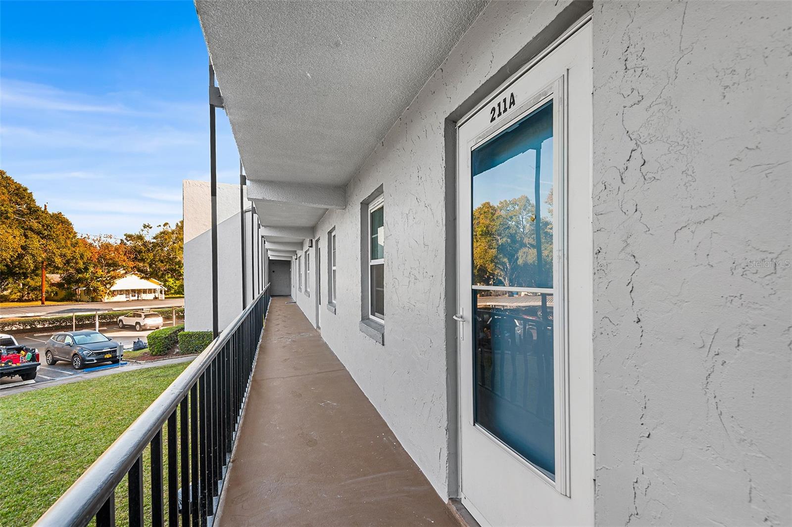 Image 2 of 38 For 333 Lake Howard Drive Nw 211a