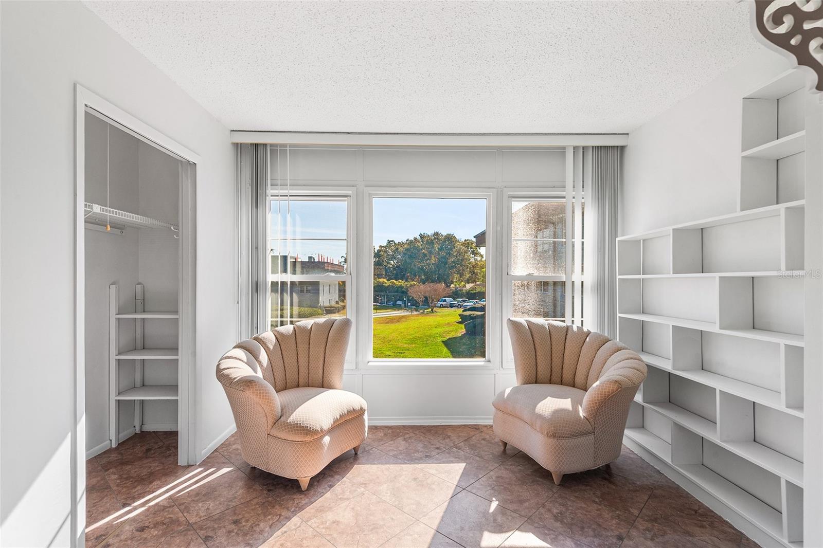 Image 8 of 38 For 333 Lake Howard Drive Nw 211a