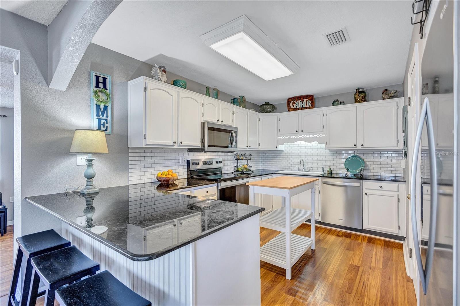 Image 14 of 53 For 3306 Wallace Avenue