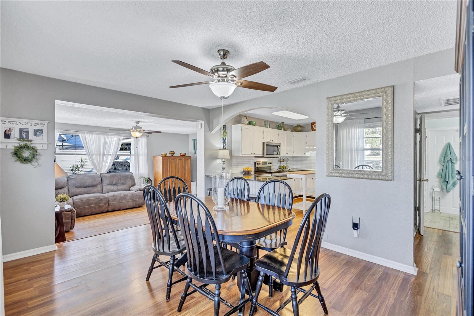 Image 15 of 53 For 3306 Wallace Avenue