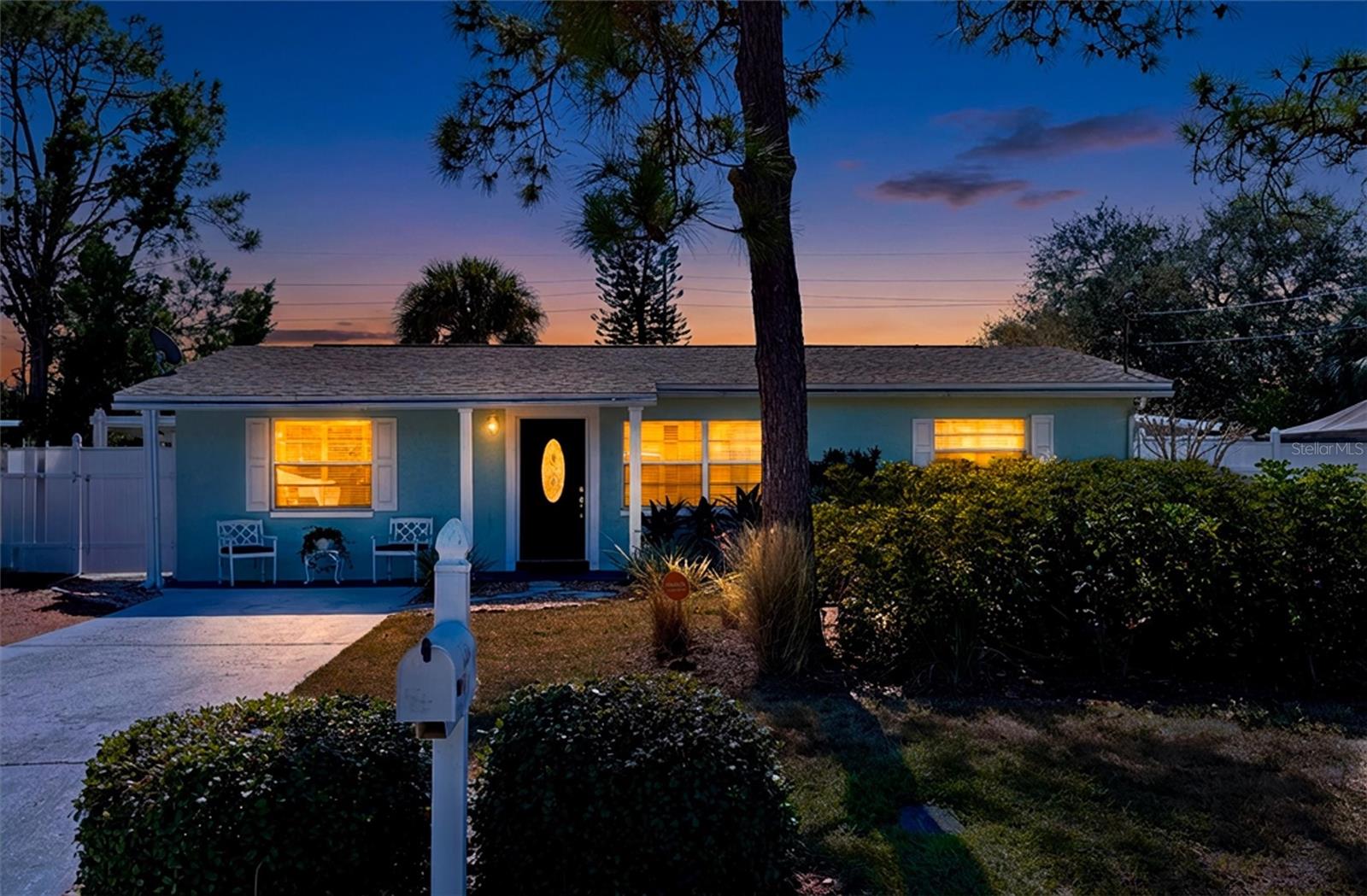 Image 2 of 53 For 3306 Wallace Avenue