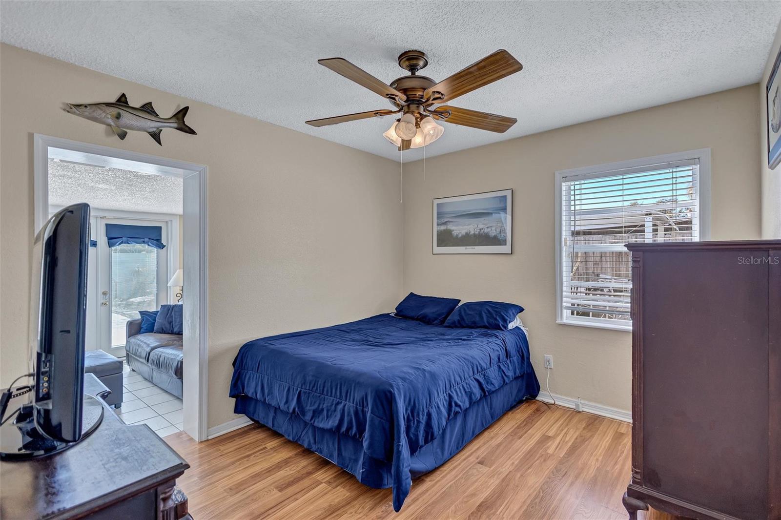 Image 20 of 53 For 3306 Wallace Avenue