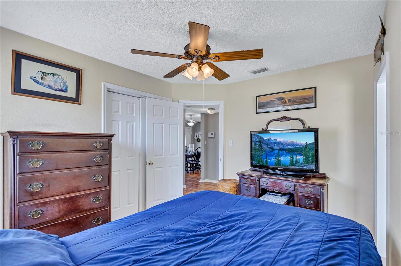 Image 21 of 53 For 3306 Wallace Avenue