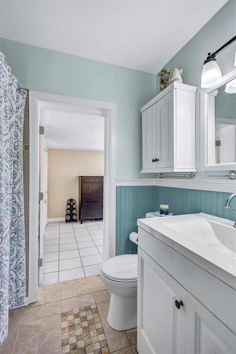 Image 27 of 53 For 3306 Wallace Avenue