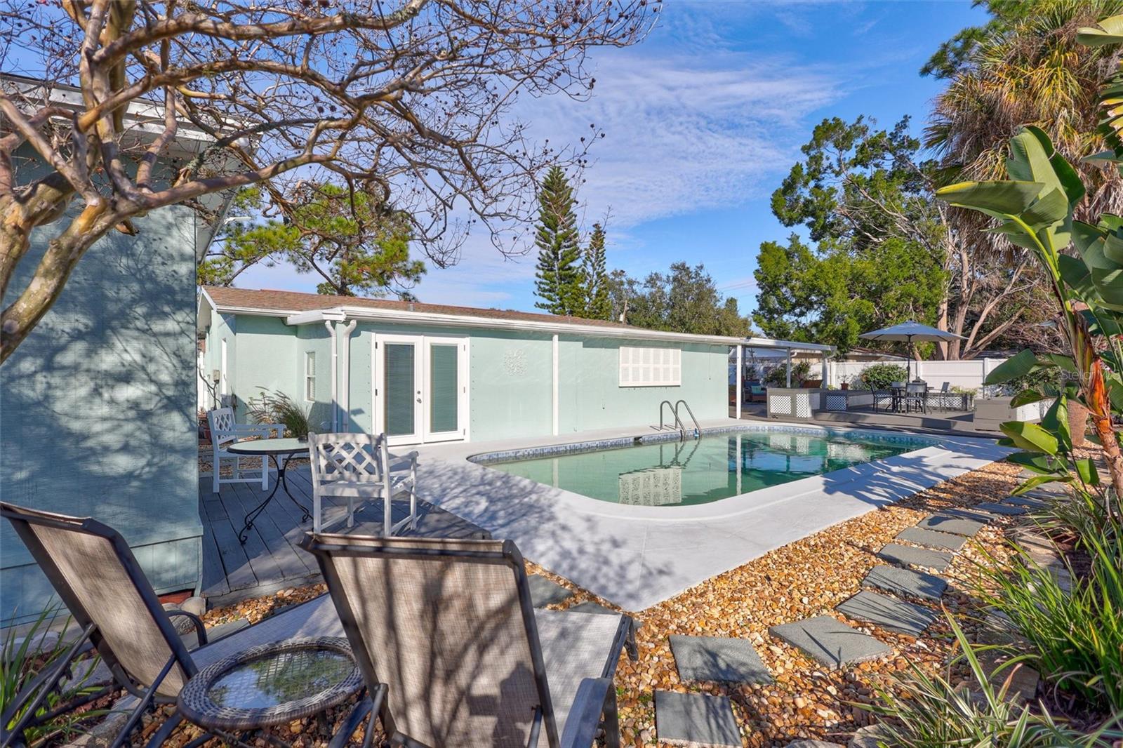 Image 46 of 53 For 3306 Wallace Avenue