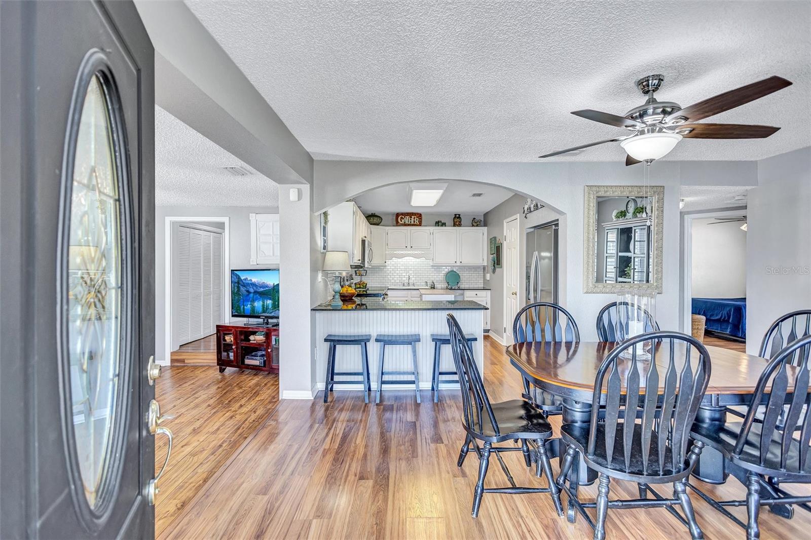 Image 6 of 53 For 3306 Wallace Avenue