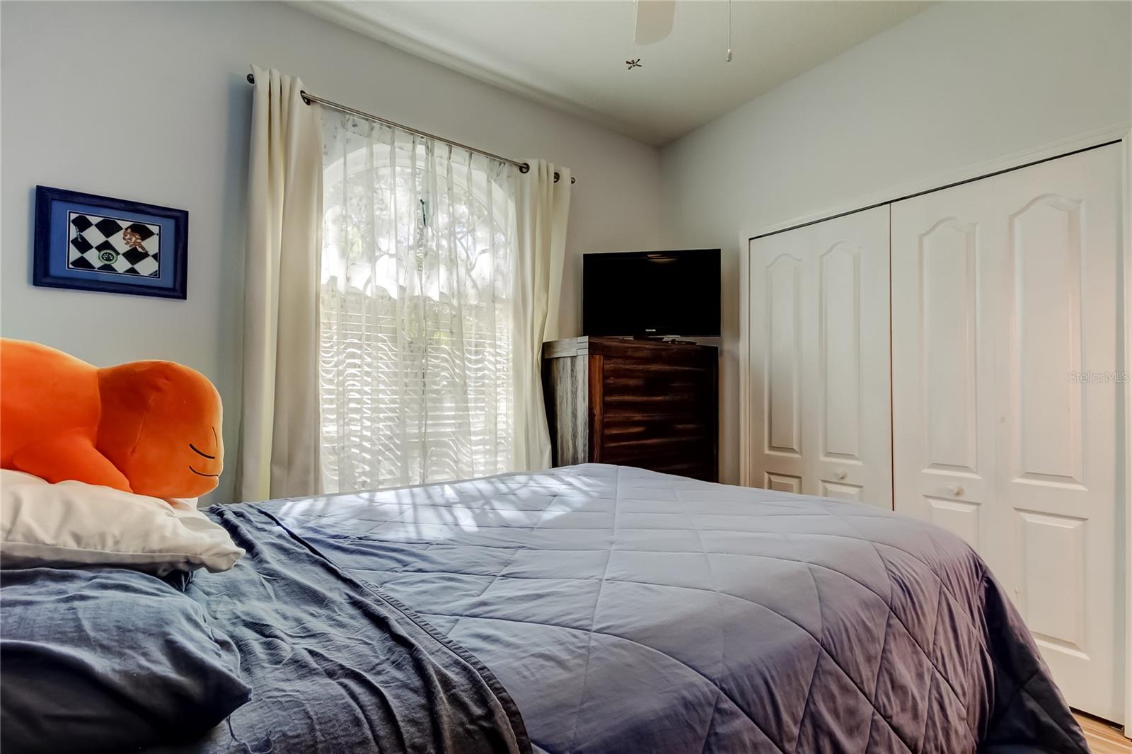 Listing photo id 27 for 11923 Derbyshire Drive