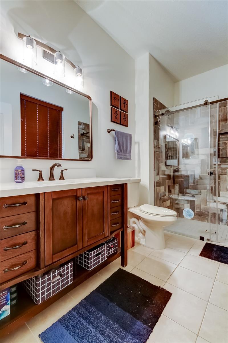 Listing photo id 34 for 11923 Derbyshire Drive